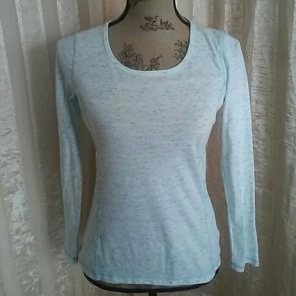 Talbots Long Sleeve Activewear Top